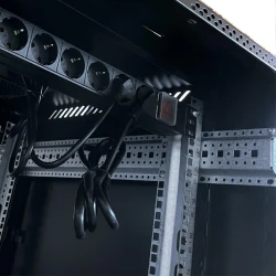 Phasak Armario Rack PRO 19`` 32U 600 x 800 negro con ventila | PHO 6827 | 0745604519953 | Hay 11 unidades en almacén