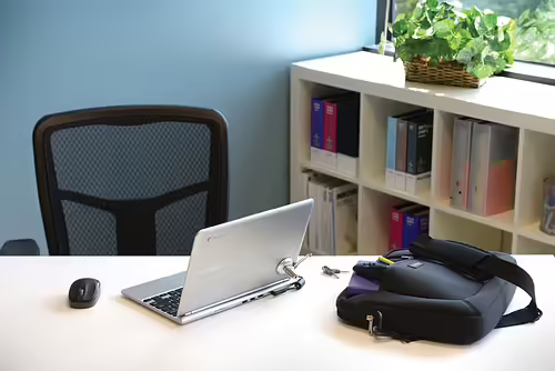 Kit de seguridad kensington adaptador de ranura para ultrabook macbook air metal | K64995WW | 0085896649953 imagen 3