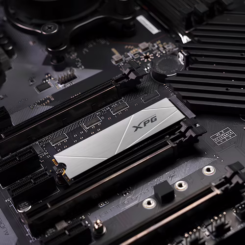 ADATA GAMMIX S60 M.2 2 TB PCI Express 4.0 3D NAND NVMe | AGAMMIXS60-2T-CS | 4711085946164 imagen 6