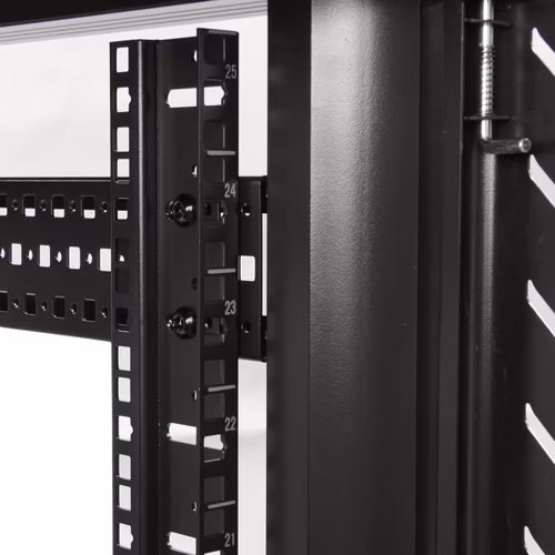 StarTech.com Rack Vertical 32U y 19 Pulgadas - de Profundidad Ajustable de 6 a 3 | RK3236BKF | 0065030888431 imagen 4
