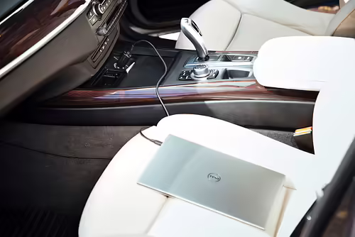 Targus APD39EU Cargador coche universal negro | 5051794019940 imagen 2