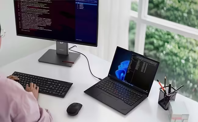 Imagen de Lenovo ThinkPad E14 Gen 7 (Intel) Intel Core Ultra 7 255H Portátil 35,6 cm (14``) WUXGA 16 GB DDR5-SDRAM 512 GB SSD Wi-Fi 6E (802.11ax) Windows 11 Pro