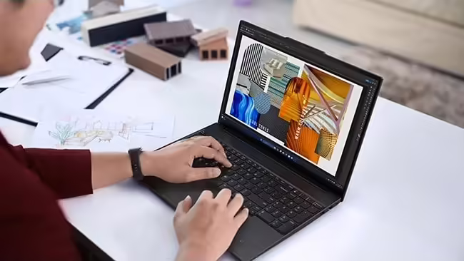 Imagen de Lenovo ThinkPad E16 Gen 3 (Intel) Intel Core Ultra 5 225U Portátil 40,6 cm (16``) WUXGA 16 GB DDR5-SDRAM 512 GB SSD Wi-Fi 6E (802.11ax) Windows 11 Pro