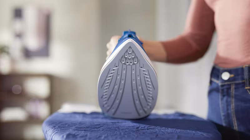 Imagen de Philips 3000 series plancha a vapor Suela de cerámica 2400 W Azul