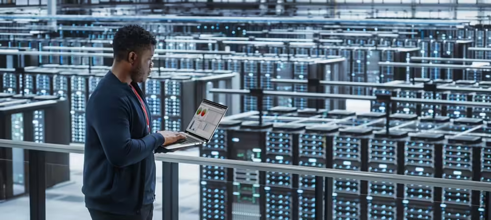 Imagen de Dell Servidor PowerEdge T160 Intel Xeon 6 6315P Quad Core 2.8GHz 32GB DDR5 5600 SDRAM memoria maxima 128Gb 1x2TB HDD 3.5